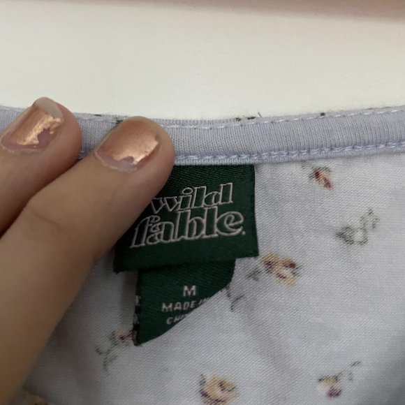 floral t-shirt - Picture 2 of 3